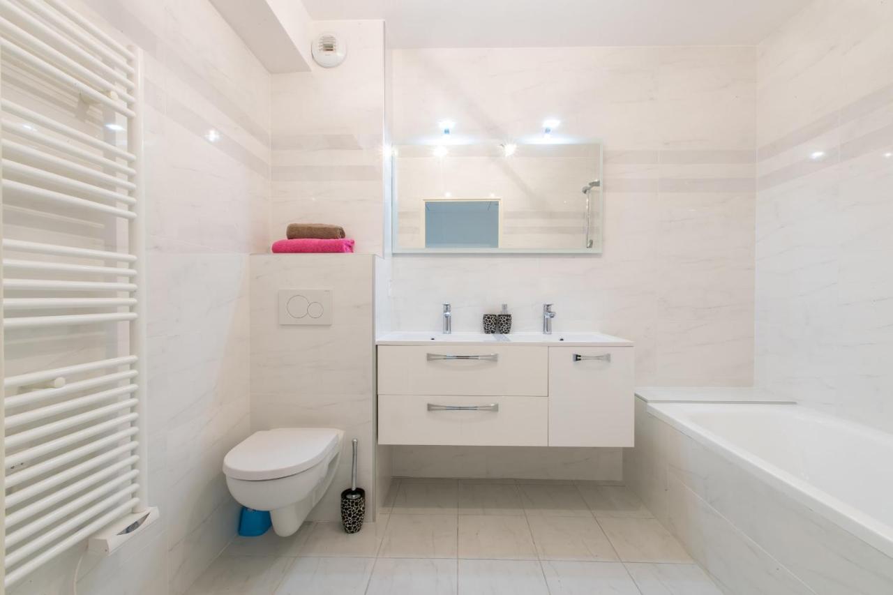 Renovated 2-Br Apartment With Terrace And Pool Cannes Exterior photo